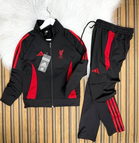 חליפת ספורט L.F.C