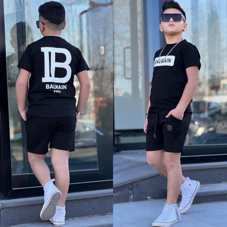 طقم Balmain paris